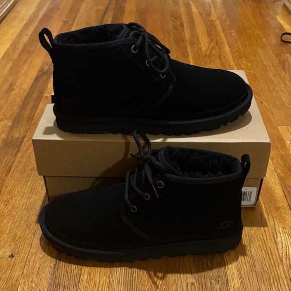 UGG W Neumel Black Womens US 9 WD - Picture 1 of 4